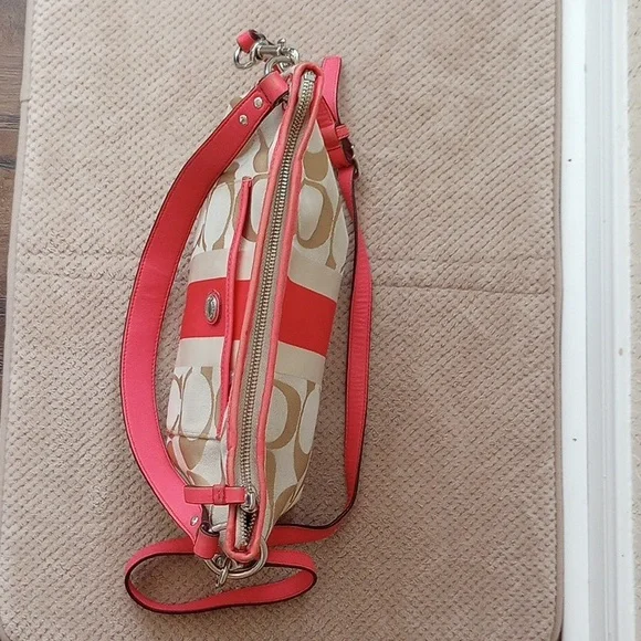 Coach Hampton Weekend Stripe Crossbody Bag - Picture 11 of 12